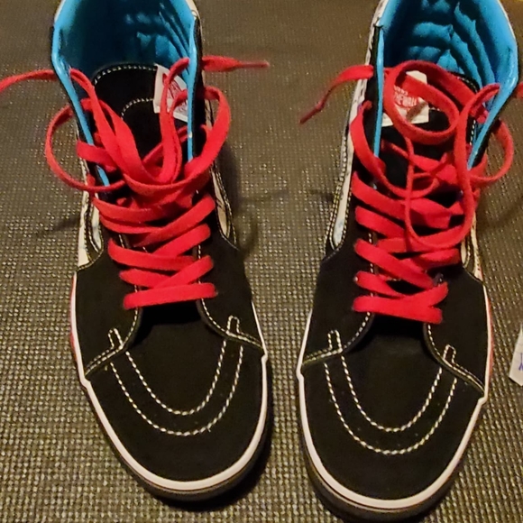 Vans high top. - Picture 3 of 5